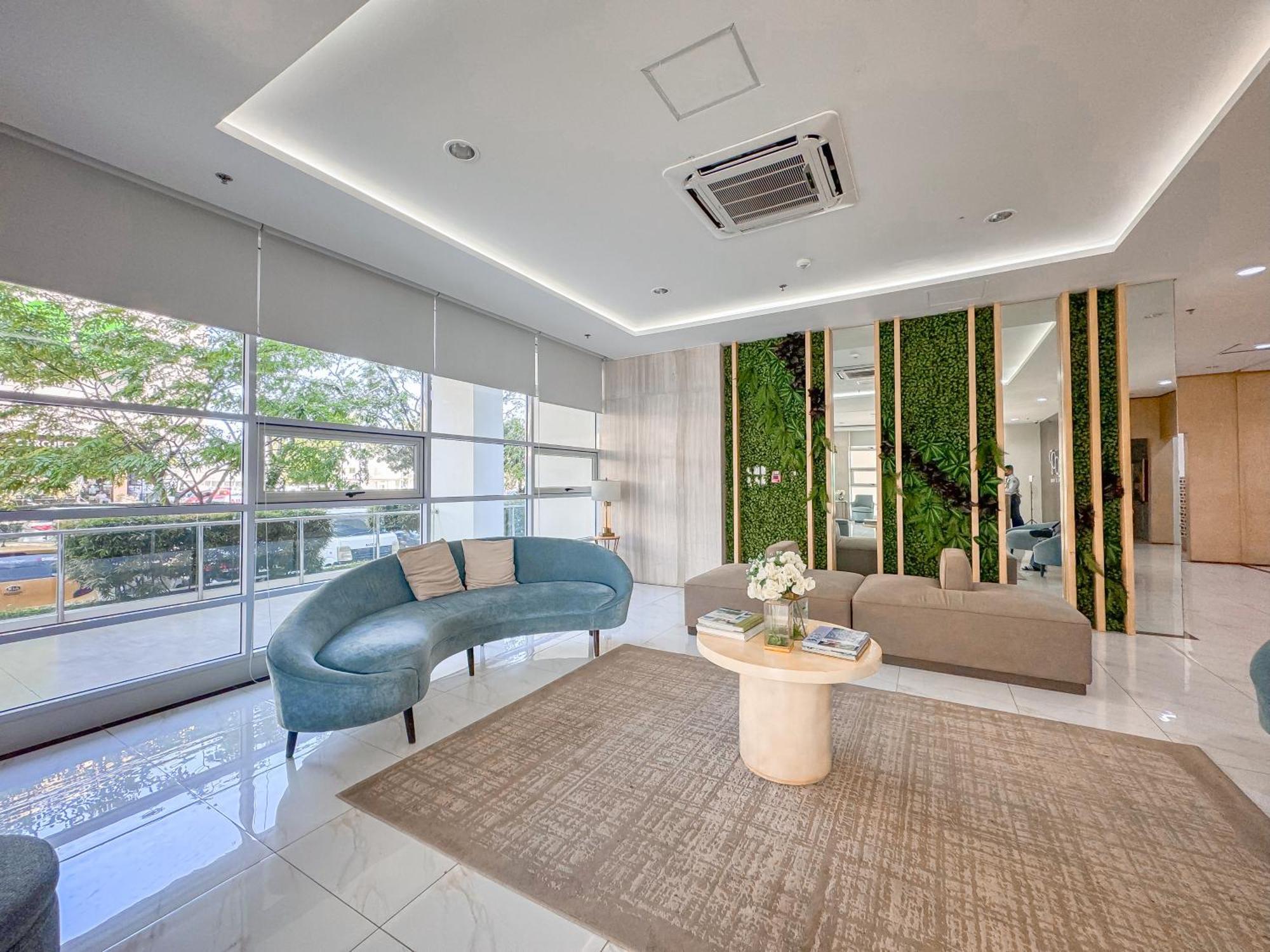 The Loop 2Br Fully Furnished Corner Unit W Balcony Apartment Cagayan de Oro Luaran gambar
